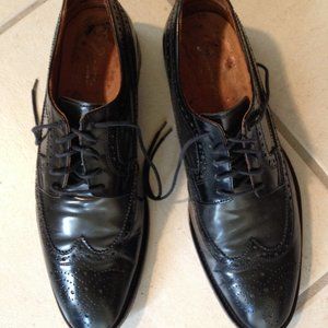 Saks Fifth Avenue Black wingtips